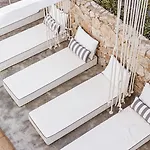 Loizos Stylish Residences Apartahotel 4*
