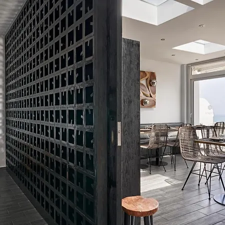 Loizos Stylish Residences Aparthotel