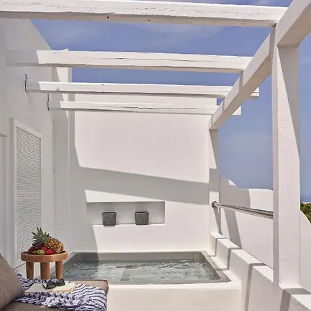 Loizos Stylish Residences
