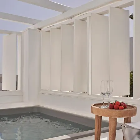 Loizos Stylish Residences 3*