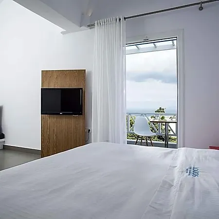 شقة فندقية Loizos Stylish Residences ثيرا