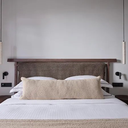 Loizos Stylish Residences Aparthotel