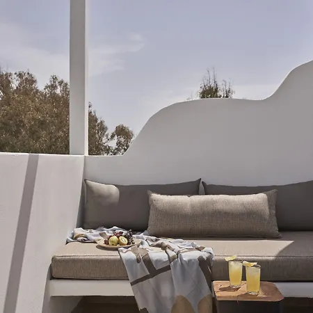 Loizos Stylish Residences 4* Fira (Santorini)