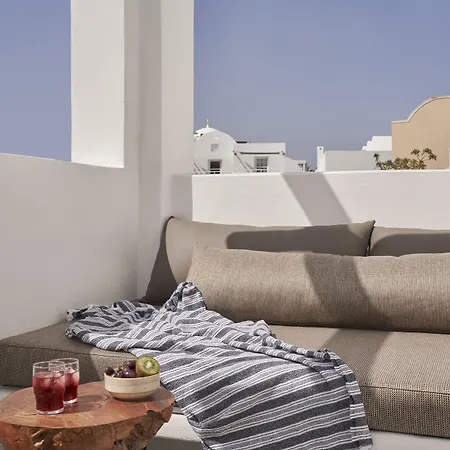 Loizos Stylish Residences 4* Fira (Santorini)