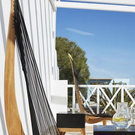 Aparthotel Loizos Stylish Residences 4*