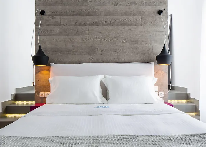 Loizos Stylish Residences Апарт-отель 4*