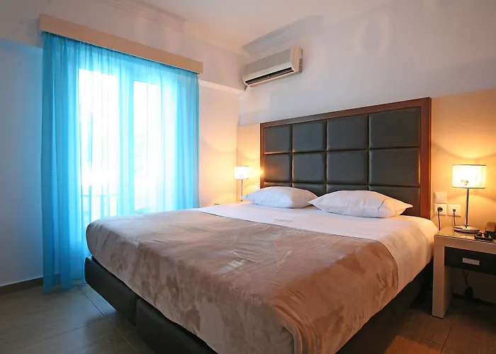 Loizos Stylish Residences Апарт-отель