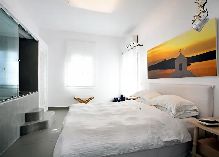 Loizos Stylish Residences Aparthotel Fira (Santorini)