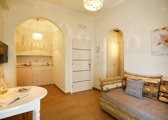 Loizos Stylish Residences Тира