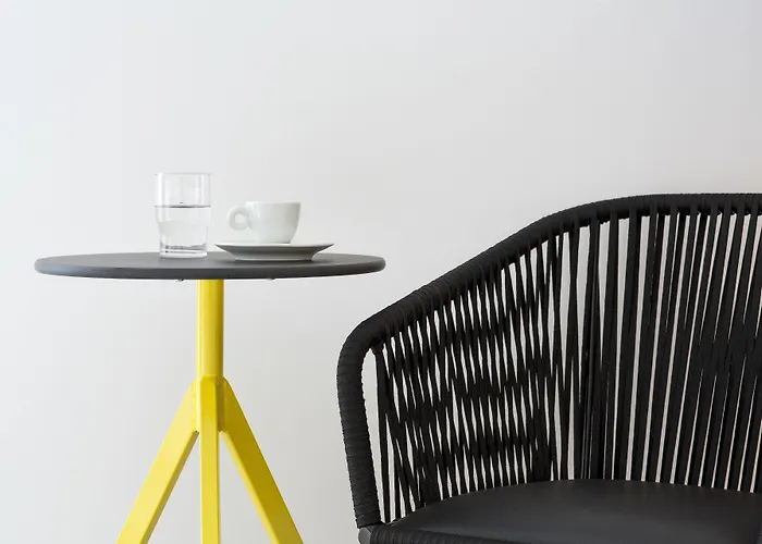 Loizos Stylish Residences Тира