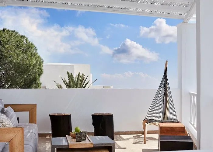 Loizos Stylish Residences Тира