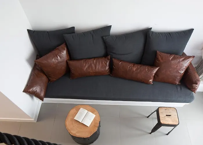 Loizos Stylish Residences Апарт-отель 4*