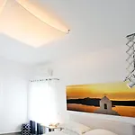 מלון דירות Loizos Stylish Residences סנטוריני