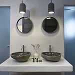מלון דירות Loizos Stylish Residences