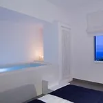 Apartmanhotel Loizos Stylish Residences 4*