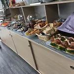 מלון דירות Loizos Stylish Residences